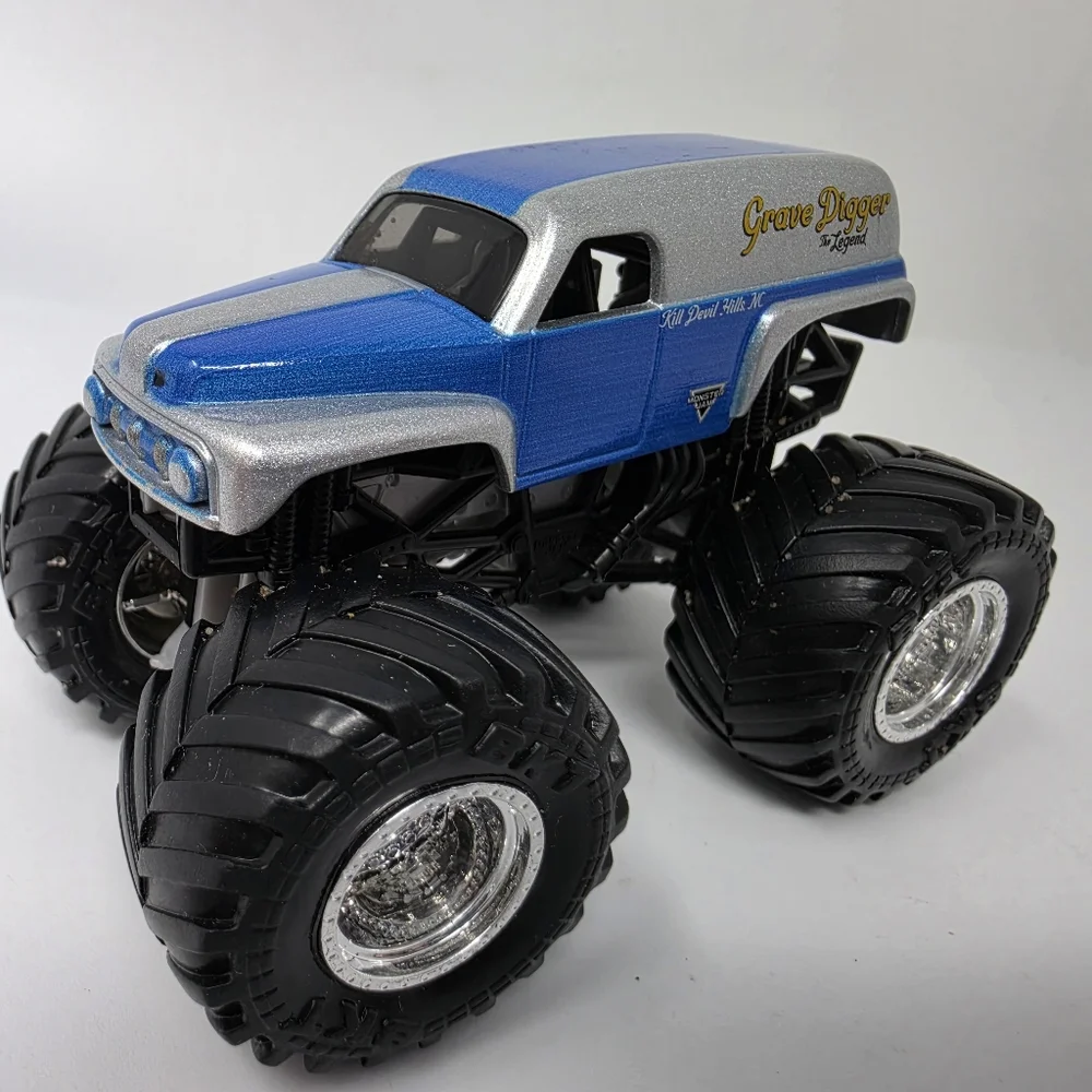 Hot Wheels Monster Jam Grave Digger Truck